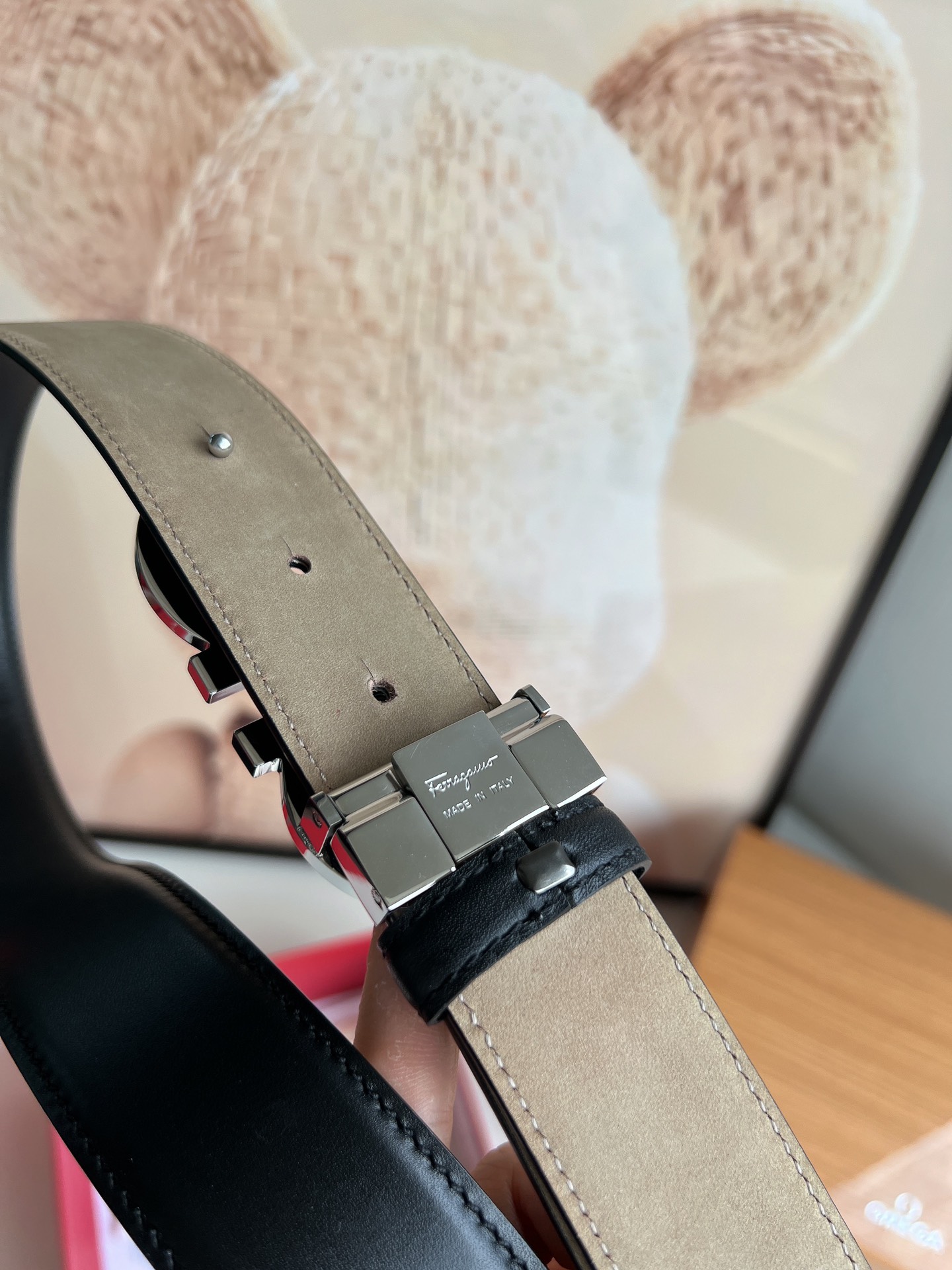 Salvatore  Ferragamo菲拉格慕男士3.5cm精钢Gancini金属扣，头层牛皮腰带