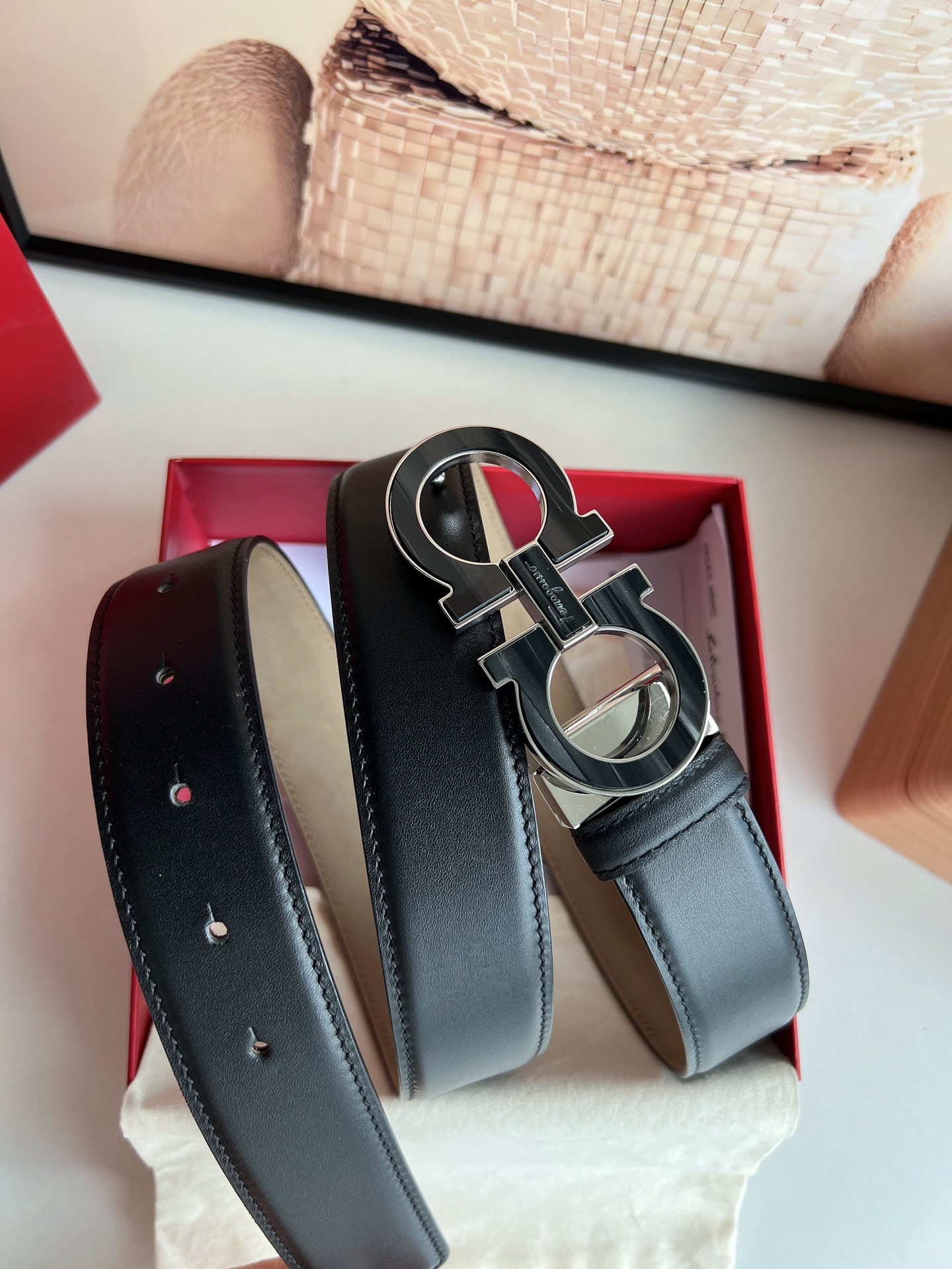 Salvatore  Ferragamo菲拉格慕男士3.5cm精钢Gancini金属扣，头层牛皮腰带