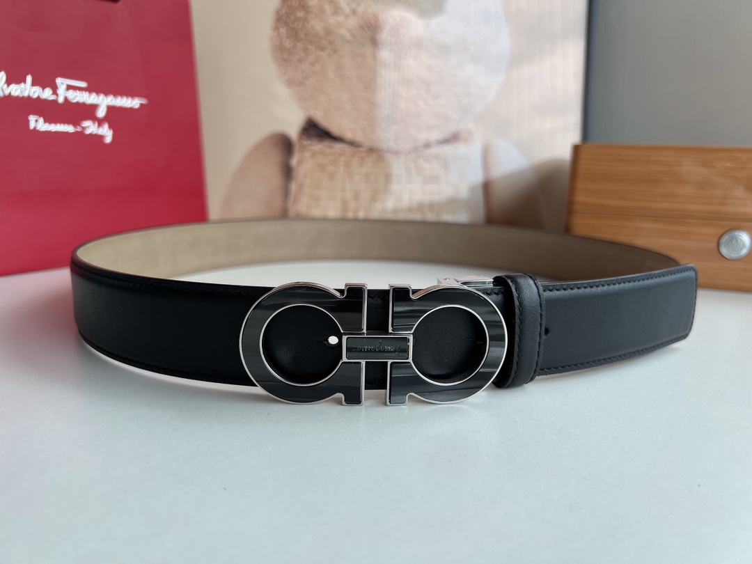 Salvatore  Ferragamo菲拉格慕男士3.5cm精钢Gancini金属扣，头层牛皮腰带