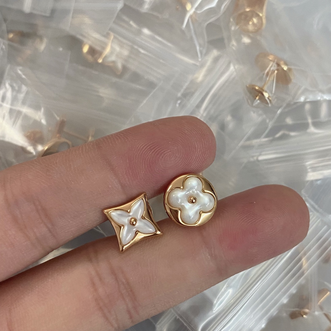 Louis Vuitton Designer
 Jewelry Earring