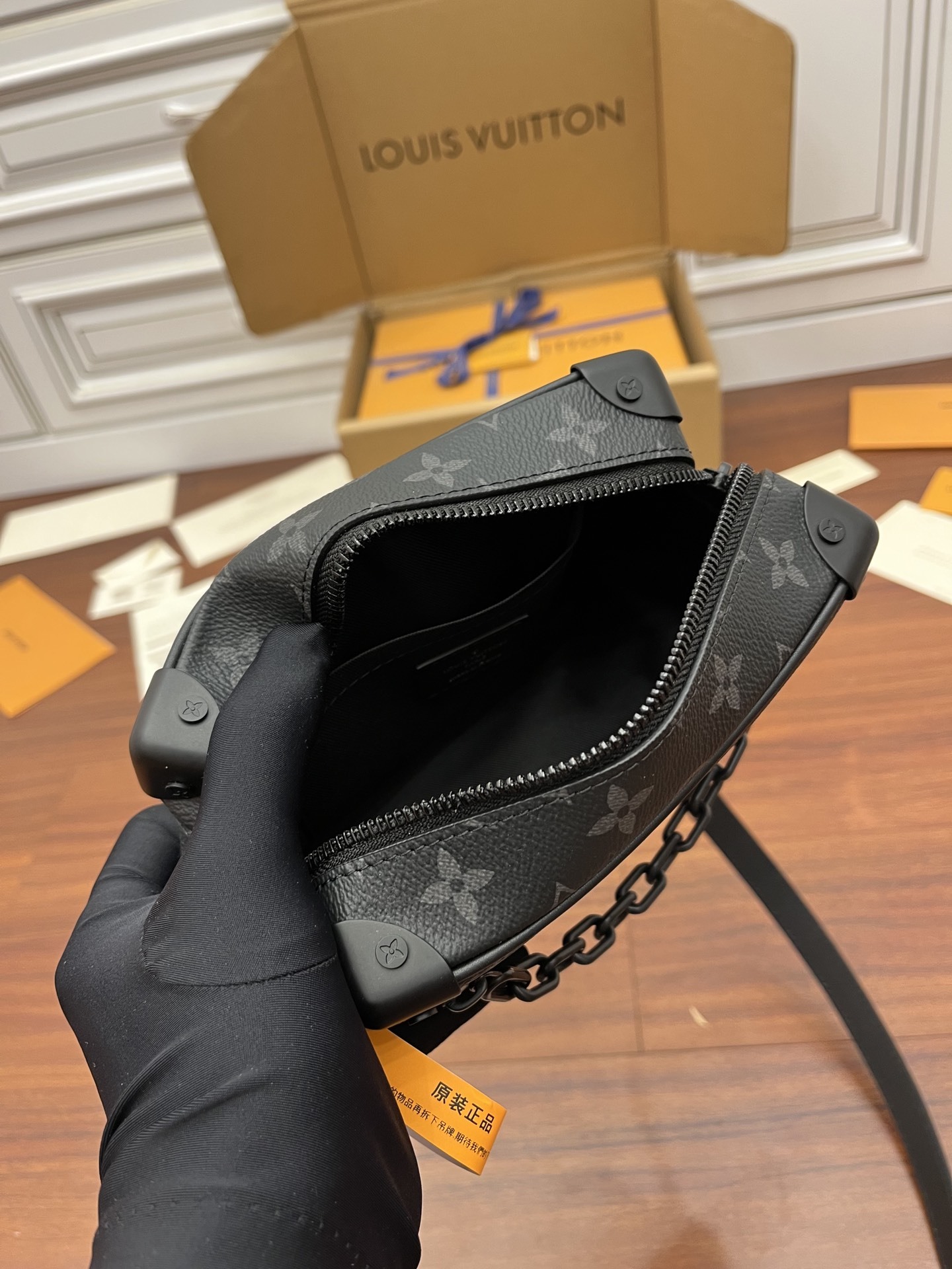 独家首发型号M44735特级加强版品质提升.专柜同步电子芯片内码礼品袋保护纸铜版电子标签合格证皮料是正品