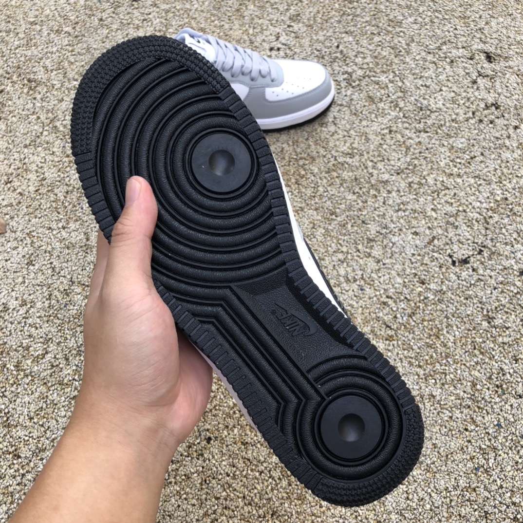 320  Nike耐克AIR FORCE 1 '07男子空军一号运动鞋秋季新 aa0011-105