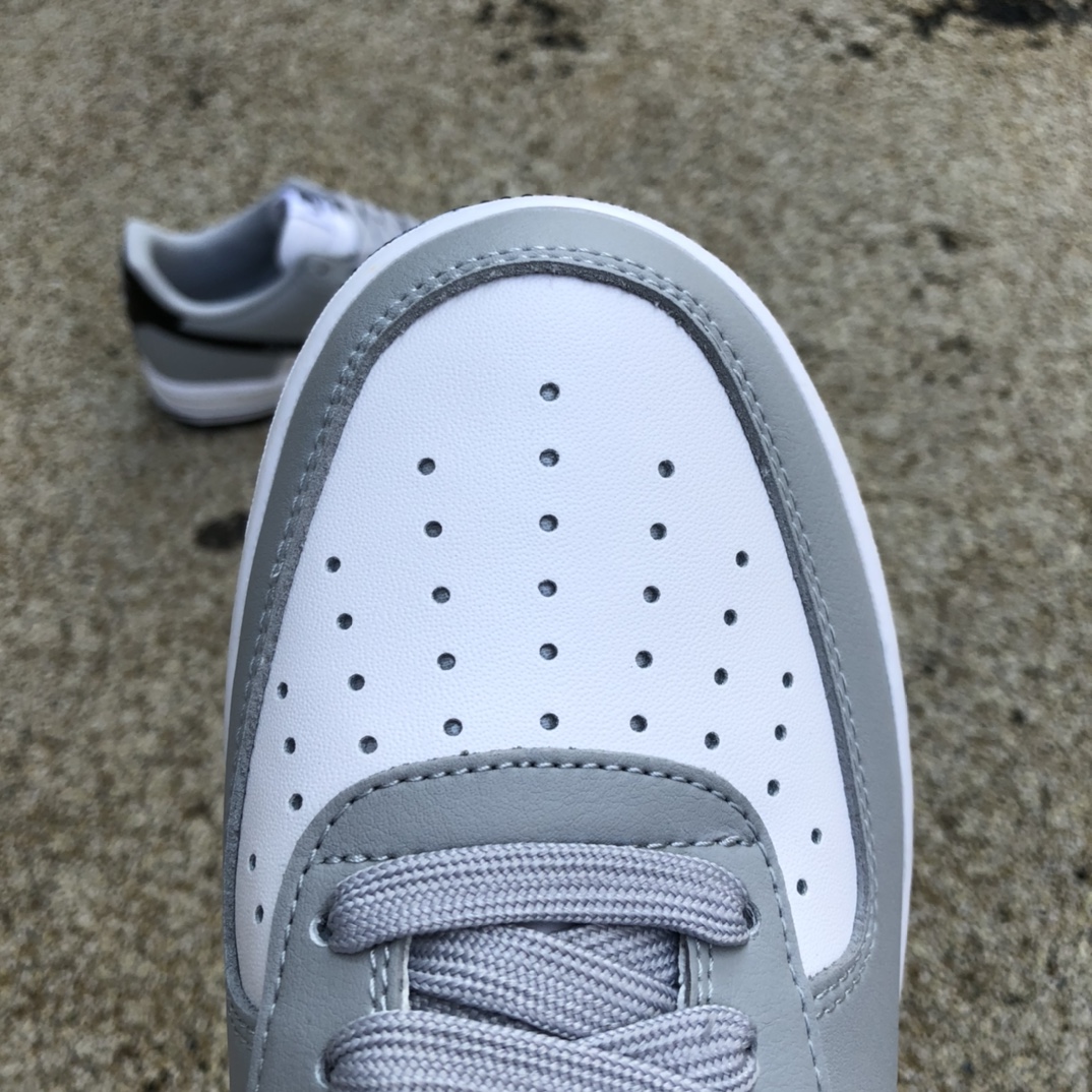 320  Nike耐克AIR FORCE 1 '07男子空军一号运动鞋秋季新 aa0011-105