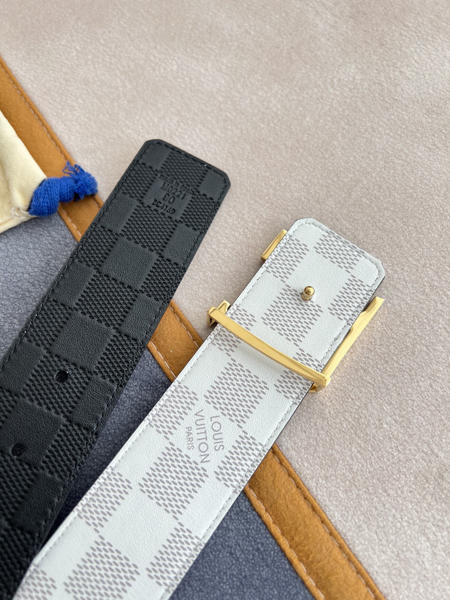 品名LV..路易..威登️腰带皮带原
