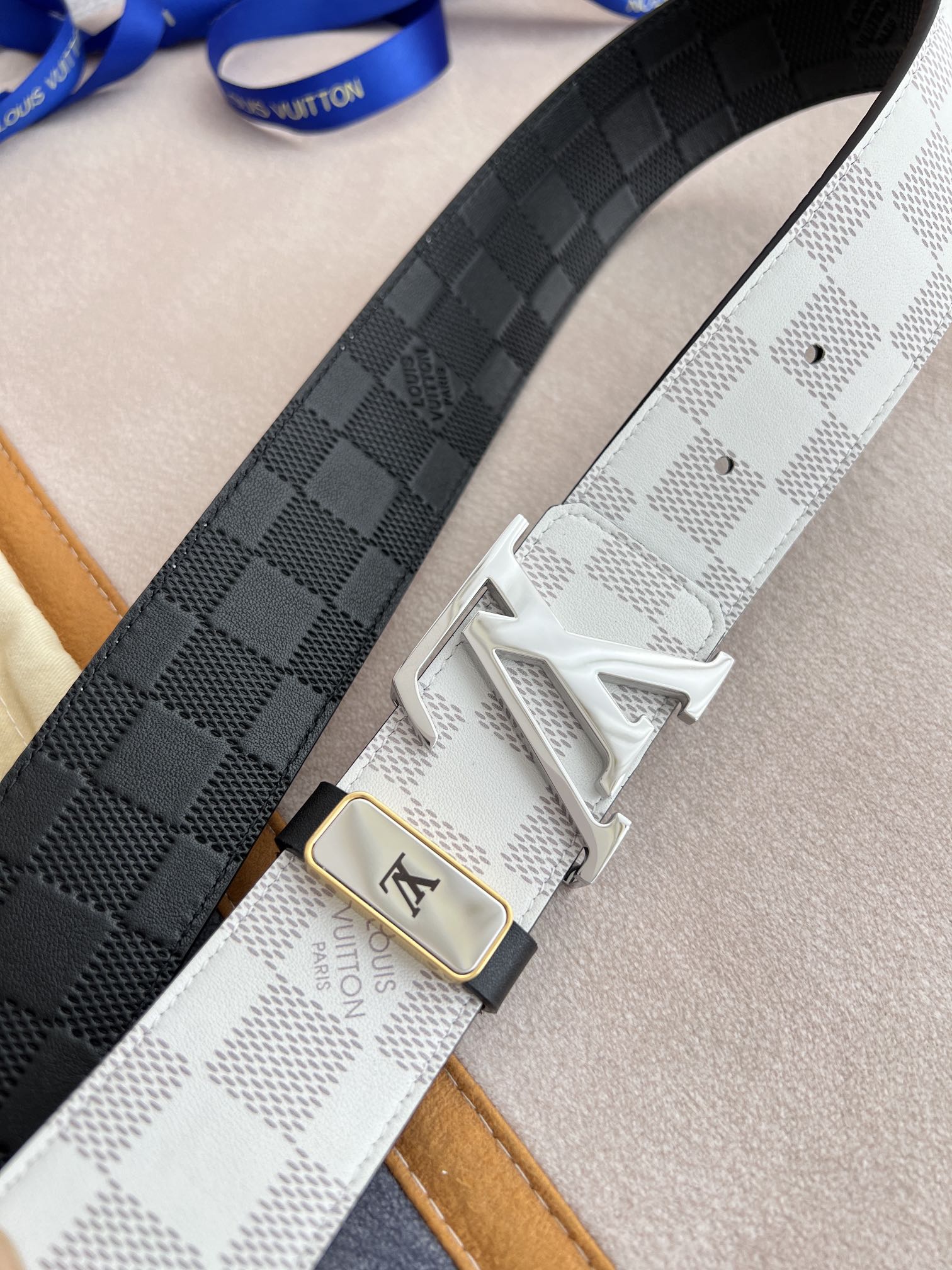 品名LV..路易..威登️腰带皮带原