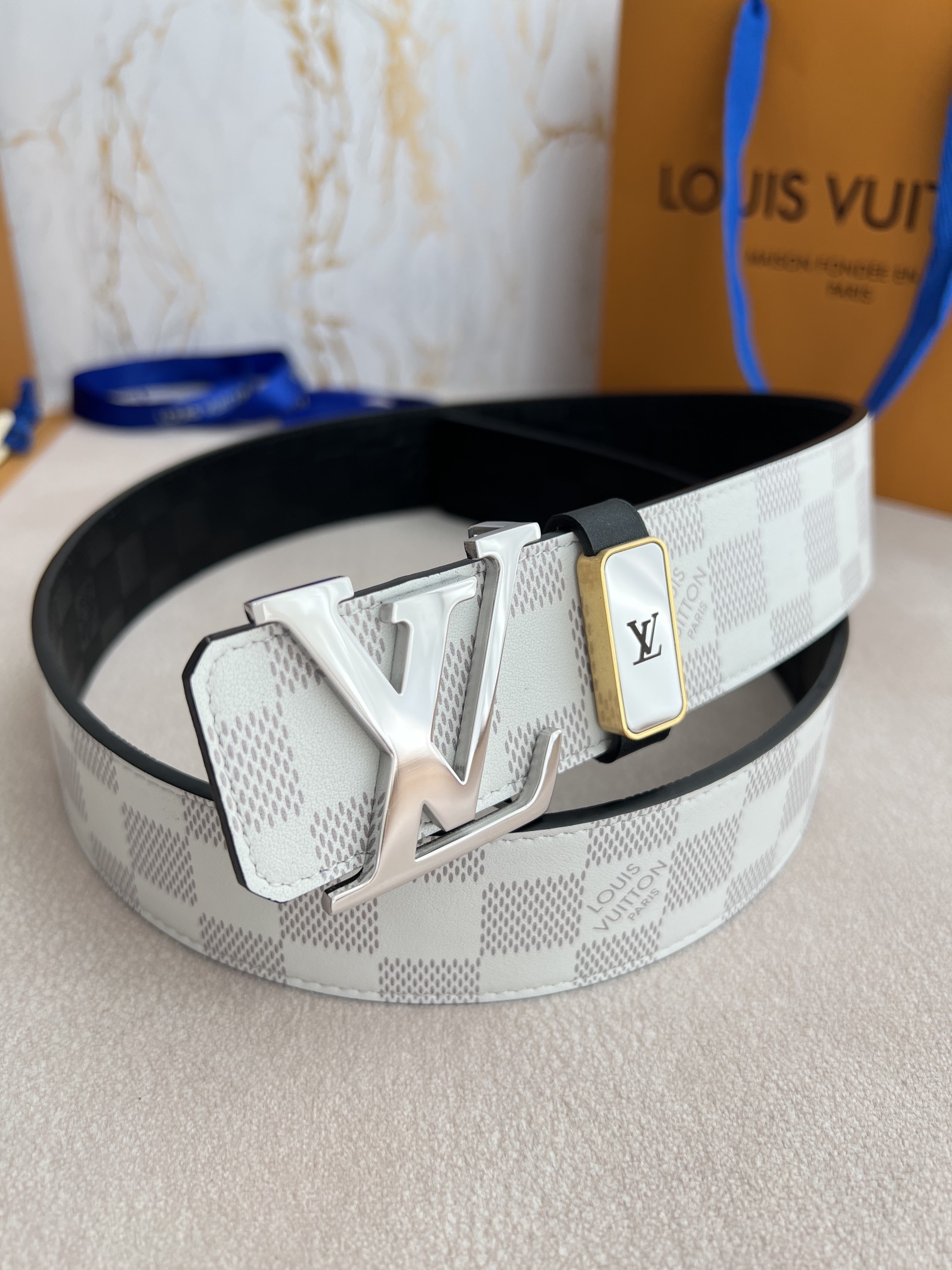 品名LV..路易..威登️腰带皮带原