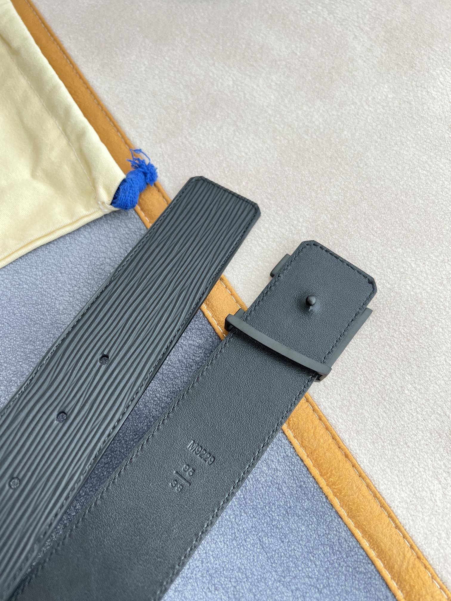 品名LV..路易..威登️腰带皮带原