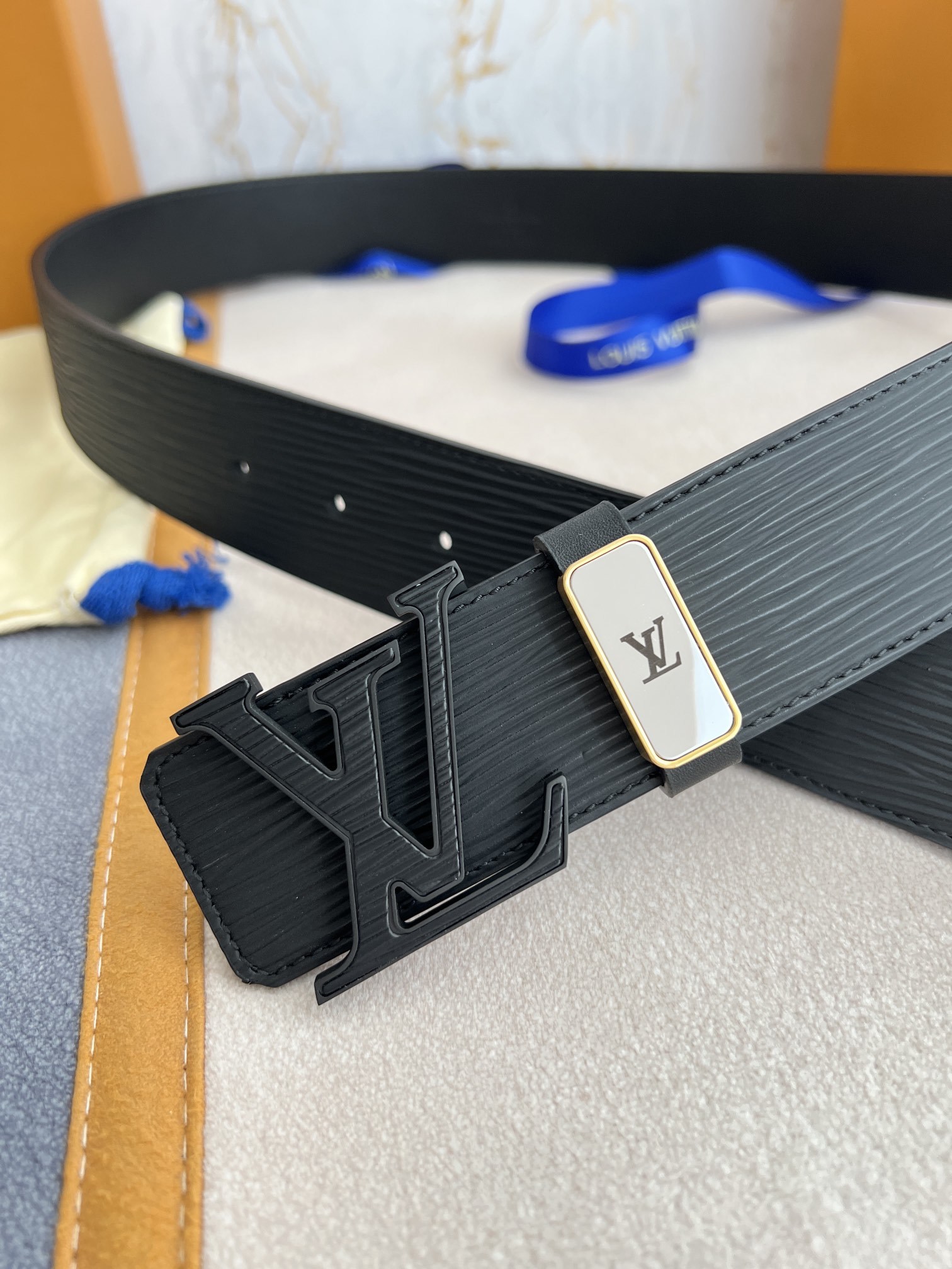 品名LV..路易..威登️腰带皮带原