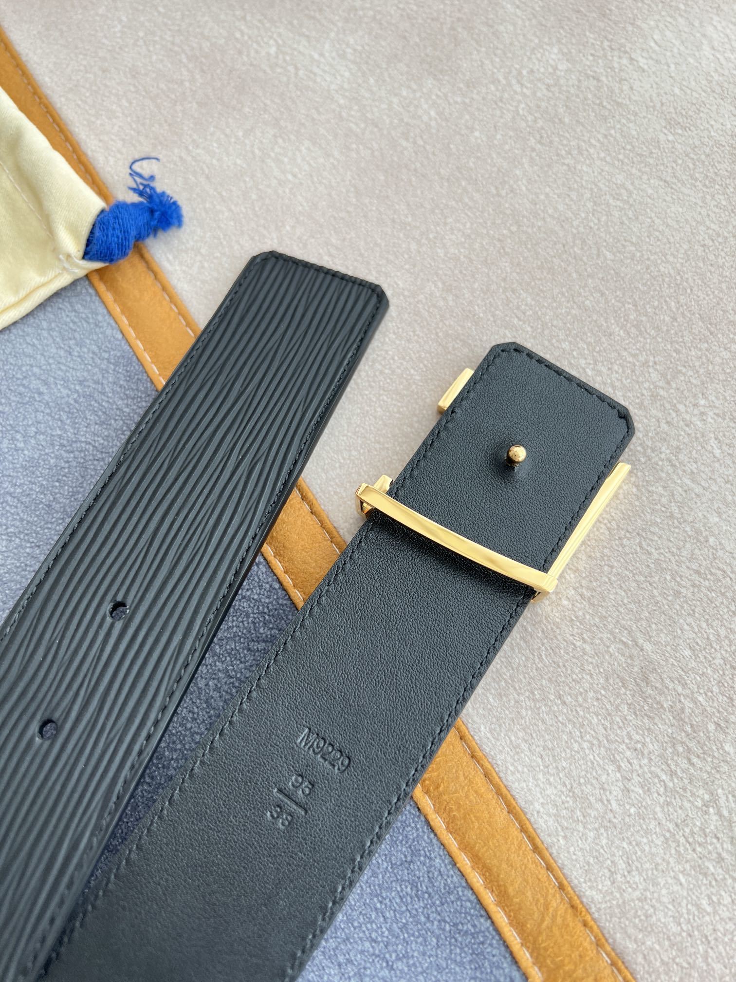 品名LV..路易..威登️腰带皮带原