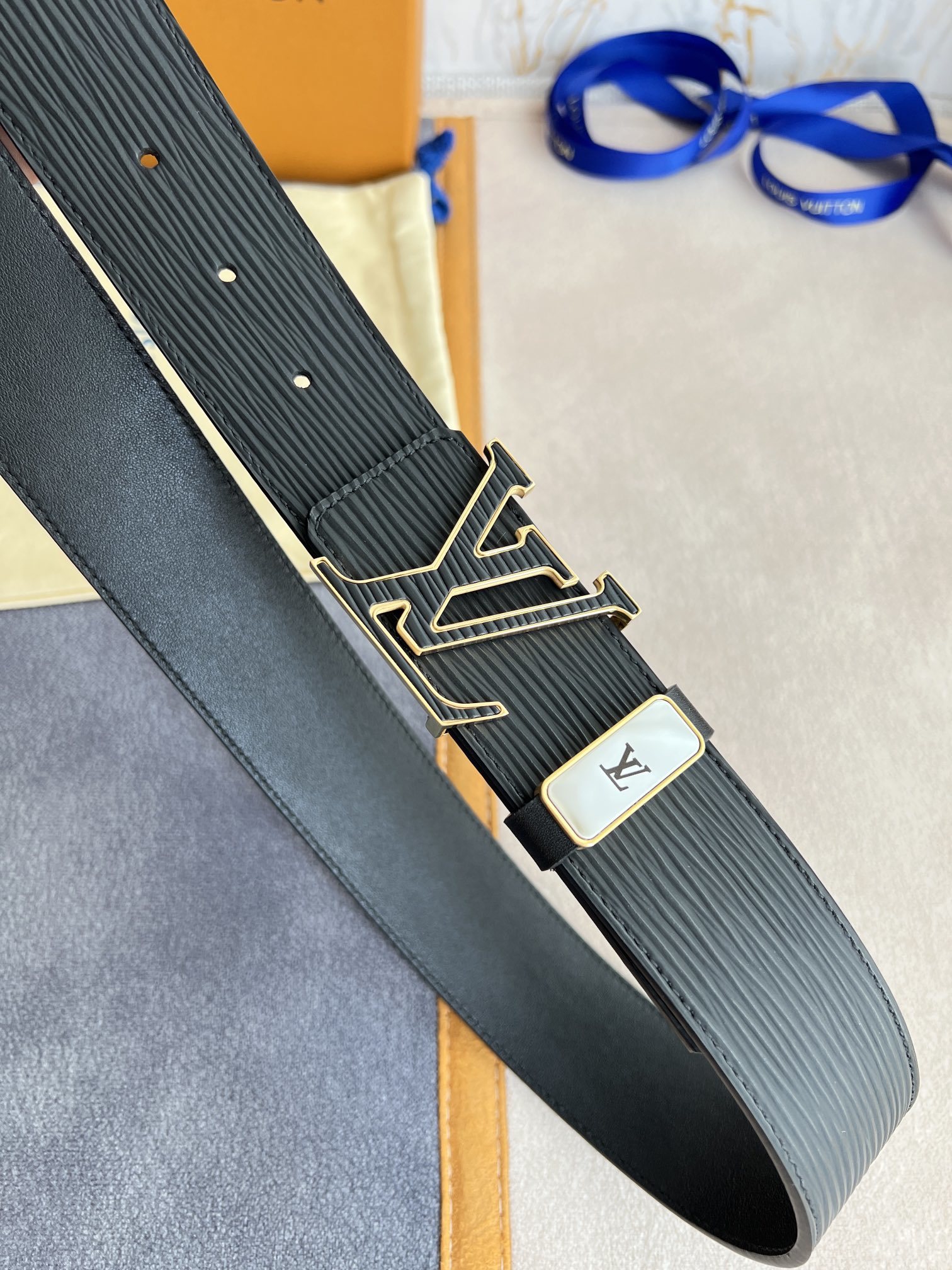 品名LV..路易..威登️腰带皮带原