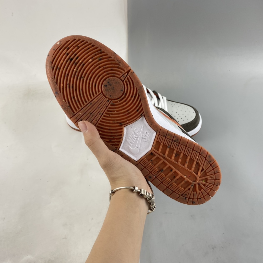 P260 Nike SB Dunk Low 涂鸦墙 SB扣碎篮板时尚休闲板鞋 DH7782-001