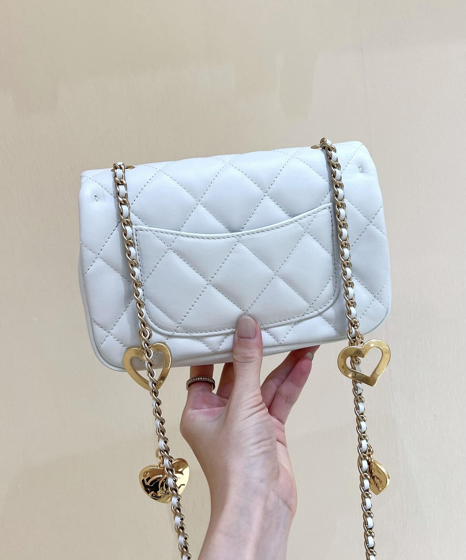 CHANEL CF限量版爱心吊坠链条包 AS3457白色