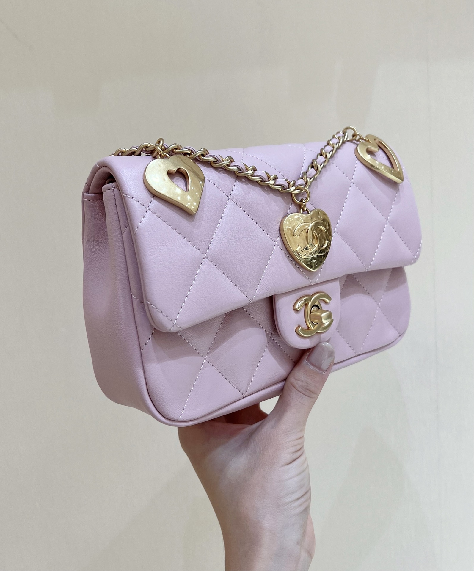 CHANEL CF限量版爱心吊坠链条包 AS3457粉色