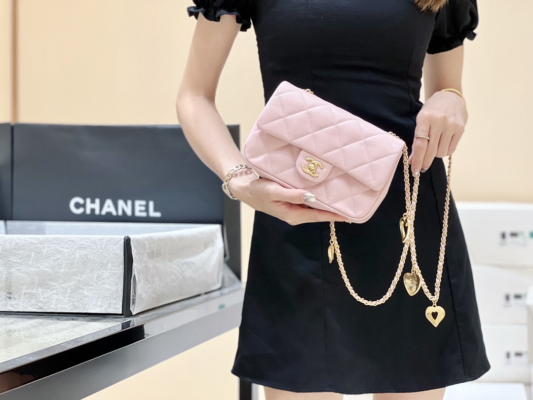 CHANEL CF限量版爱心吊坠链条包 AS3457粉色