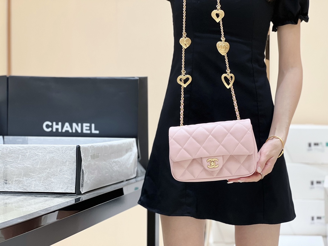 CHANEL CF限量版爱心吊坠链条包 AS3457粉色