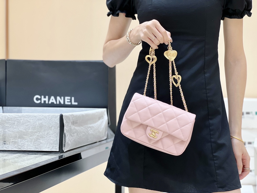 CHANEL CF限量版爱心吊坠链条包 AS3457粉色