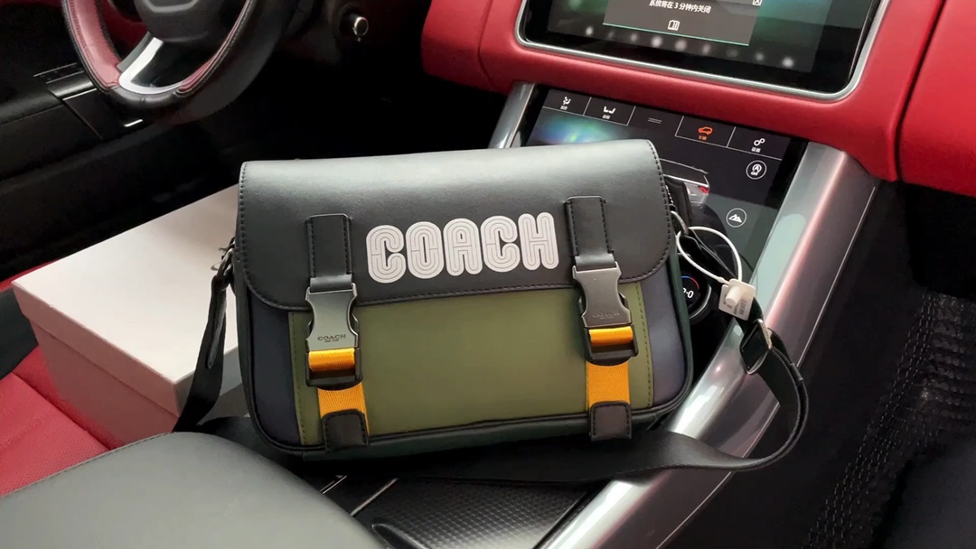 Coach 蔻驰  邮差包 实拍