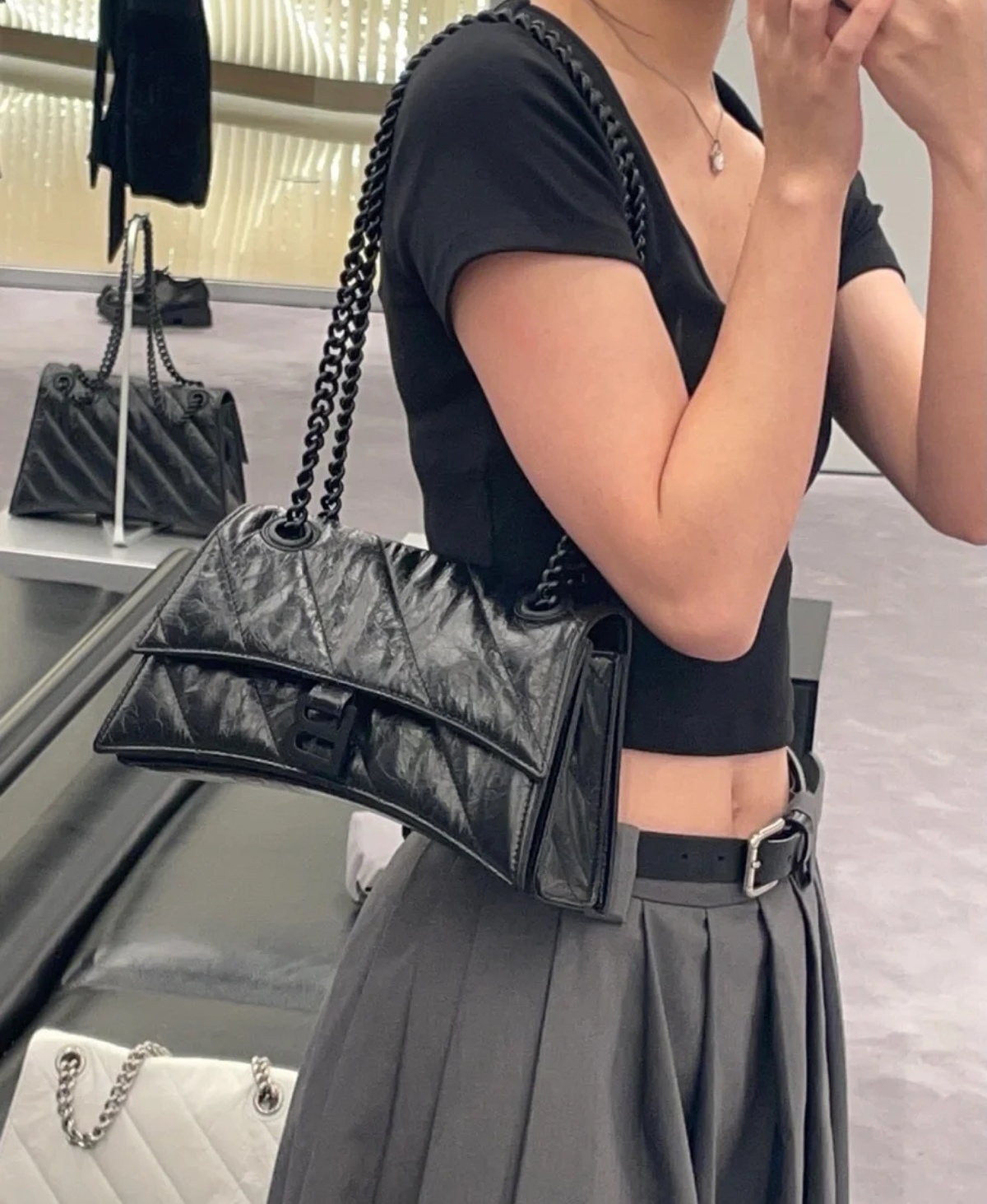 Balenciaga Style Chain Bag style reference detail image 1 from source 776237