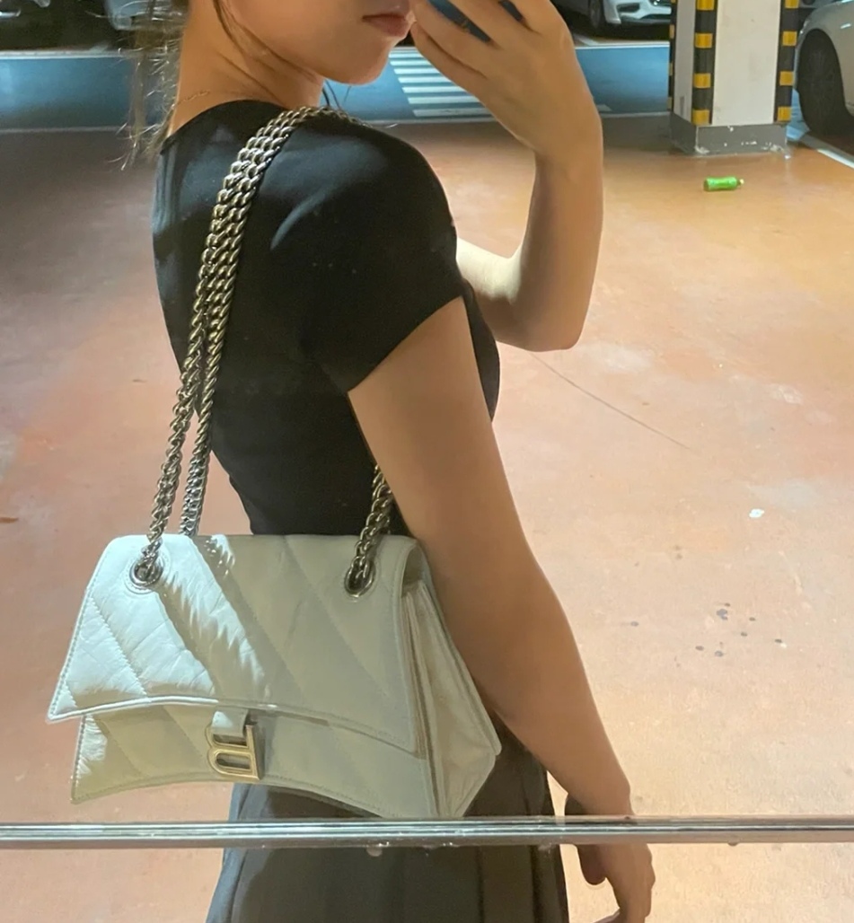 Balenciaga Style Chain Bag style reference detail image 6 from source 776237