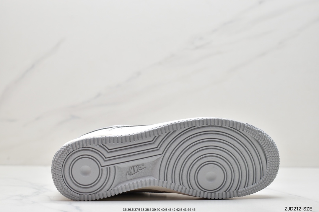 240 耐克Nike Air Force1 空军一号 白蓝低帮休闲板鞋 UN6695-288