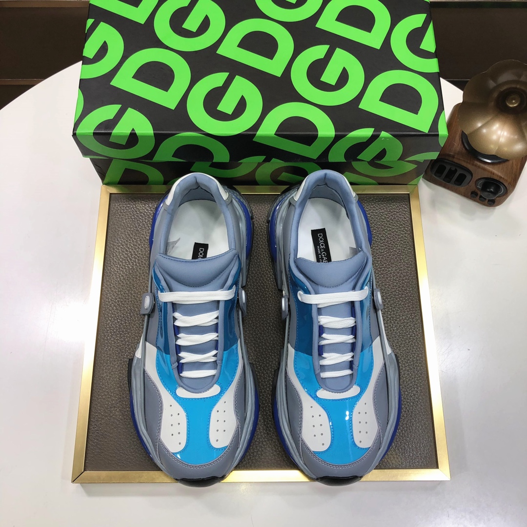 J5  Dolce&Gabbana 杜嘉班纳原单材料内里杜嘉班纳男鞋上新原单级限量潮鞋，原单滴胶工艺品质，专柜同步，原版复刻，做工一流欧美大师设计，完美打造顶级品质，个性十足，时尚新颖。上脚极致舒适，千锤百炼为您量身定制。鞋垫：高档舒适羊里大底：原版橡胶防滑耐磨大底