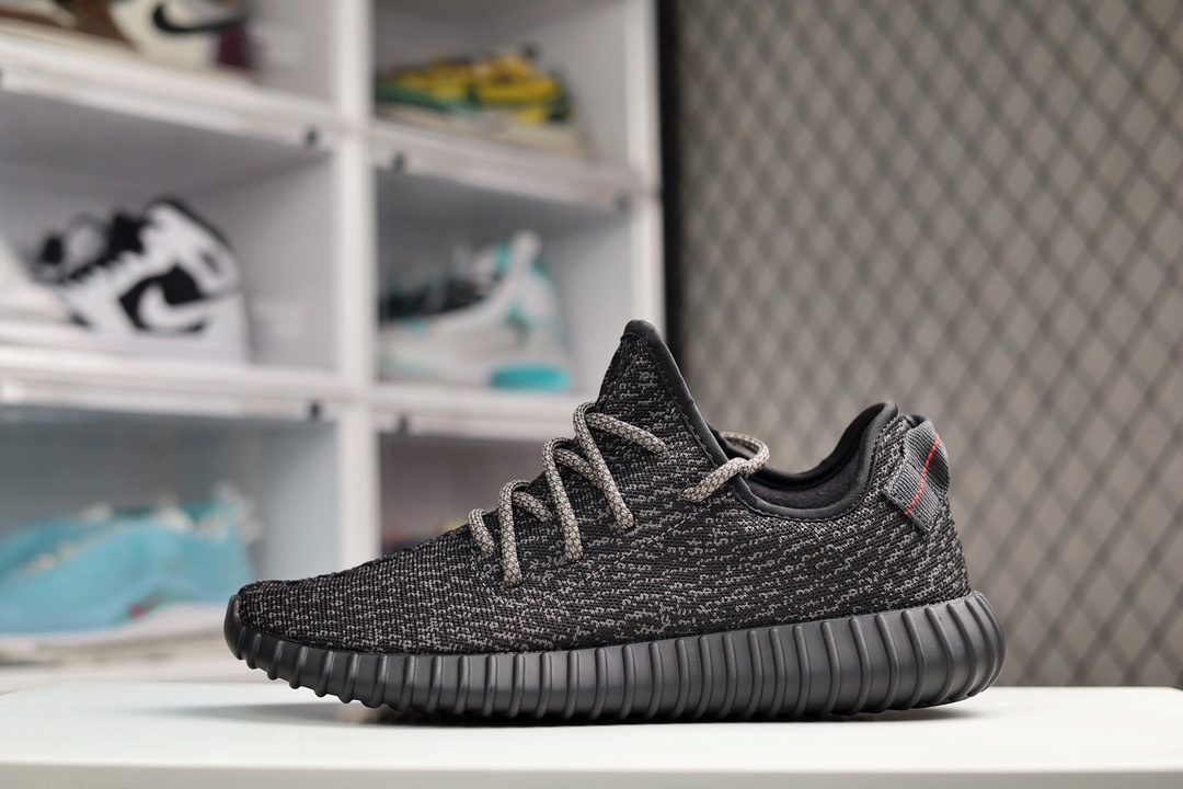 H0 阿迪达斯Adidas Yeezy Boost 350 Boost OG”Pirate Black” 350初代百搭轻便休闲运动慢跑鞋“初代纯黑椰子”采用同源机台织法Primeknit鞋面及材料原厂Cost高斯环保线中底大颗粒巴斯夫缓震尾料原数据开发高密度轻量TPU弹力组合大底