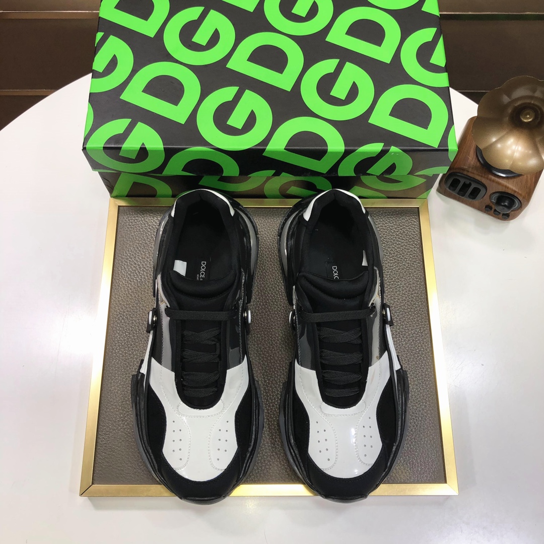 J5  Dolce&Gabbana 杜嘉班纳原单材料内里杜嘉班纳男鞋上新原单级限量潮鞋，原单滴胶工艺品质，专柜同步，原版复刻，做工一流欧美大师设计，完美打造顶级品质，个性十足，时尚新颖。上脚极致舒适，千锤百炼为您量身定制。鞋垫：高档舒适羊里大底：原版橡胶防滑耐磨大底