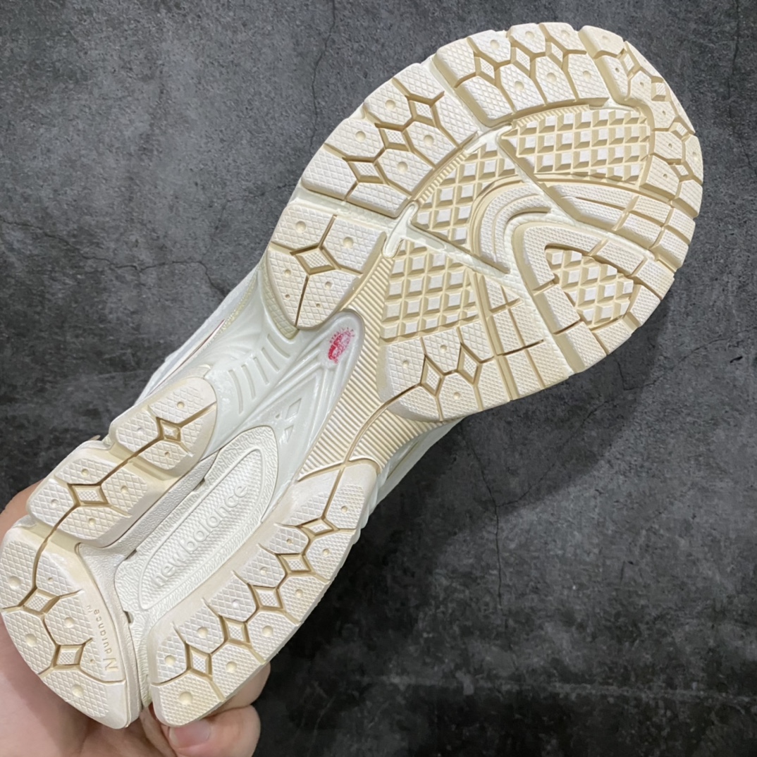 图片[9]-外贸渠道版新百伦 New Balance M2002RDC NB2002R 海盐白 原厂数据开发 原厂网纱 正确卡色皮料冲裁组合 匠心打造 耗时两个月开发完成 工艺极其复杂难度可想而知 新开独立私模大底 全网唯一正确做旧组合大底 高端零售专供产物 尺码：36/46.5-选品中心