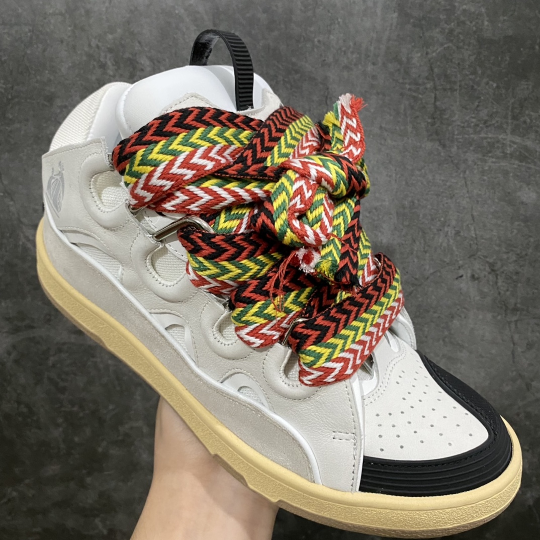 图片[4]-LANVIN浪凡面包鞋三代 最新走秀款CURB系列休闲运动鞋 官网一出热度火爆整个全球，各大网红也疯狂上脚 耗时2个月原版1：1开模重工艺制作 面料采用进口牛磨砂➕环保牛反绒➕金钢网织物 内里柔软透气太空棉面料 原版开模双色TPU大底 女款：35-40 男款：39-45-选品中心