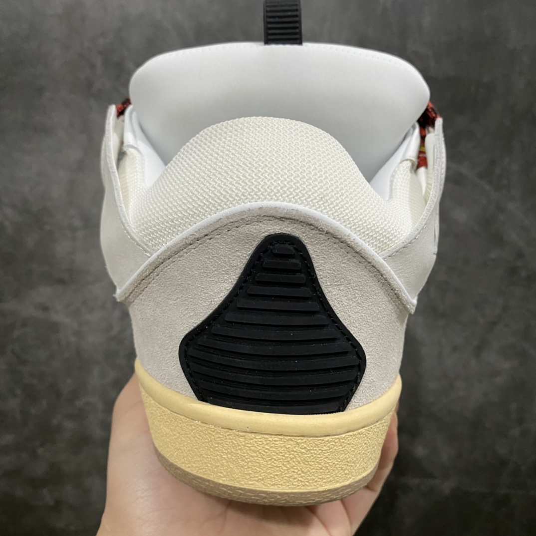 图片[3]-LANVIN浪凡面包鞋三代 最新走秀款CURB系列休闲运动鞋 官网一出热度火爆整个全球，各大网红也疯狂上脚 耗时2个月原版1：1开模重工艺制作 面料采用进口牛磨砂➕环保牛反绒➕金钢网织物 内里柔软透气太空棉面料 原版开模双色TPU大底 女款：35-40 男款：39-45-选品中心