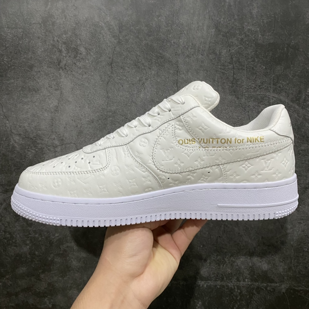 图片[2]-莞产LV x Air Force 1白色 目前市场最正确版 懂货的来 正确的钩子大小 （市面版本过小） 正确老花 压花比例以及各位置正确的对位！ 正确鞋舌长度及厚度（市面要么过短要么过长过薄） 正确鞋带孔8个（女鞋为7个） 正确鞋头冲孔数量（除最外排固定2个 其余没排女码比男码少1个） 目前此版本 尺码：38-45🐎 另有其他版本供应！-选品中心