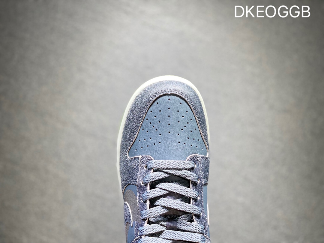 300 NIKE Dunk SB Low 低帮休闲板鞋 DQ7681-001
