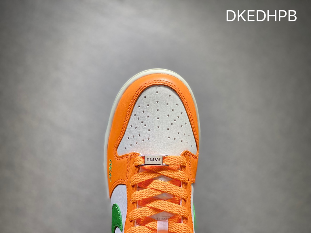 340 NIKE Dunk SB Low 低帮休闲板鞋  DR6188-800