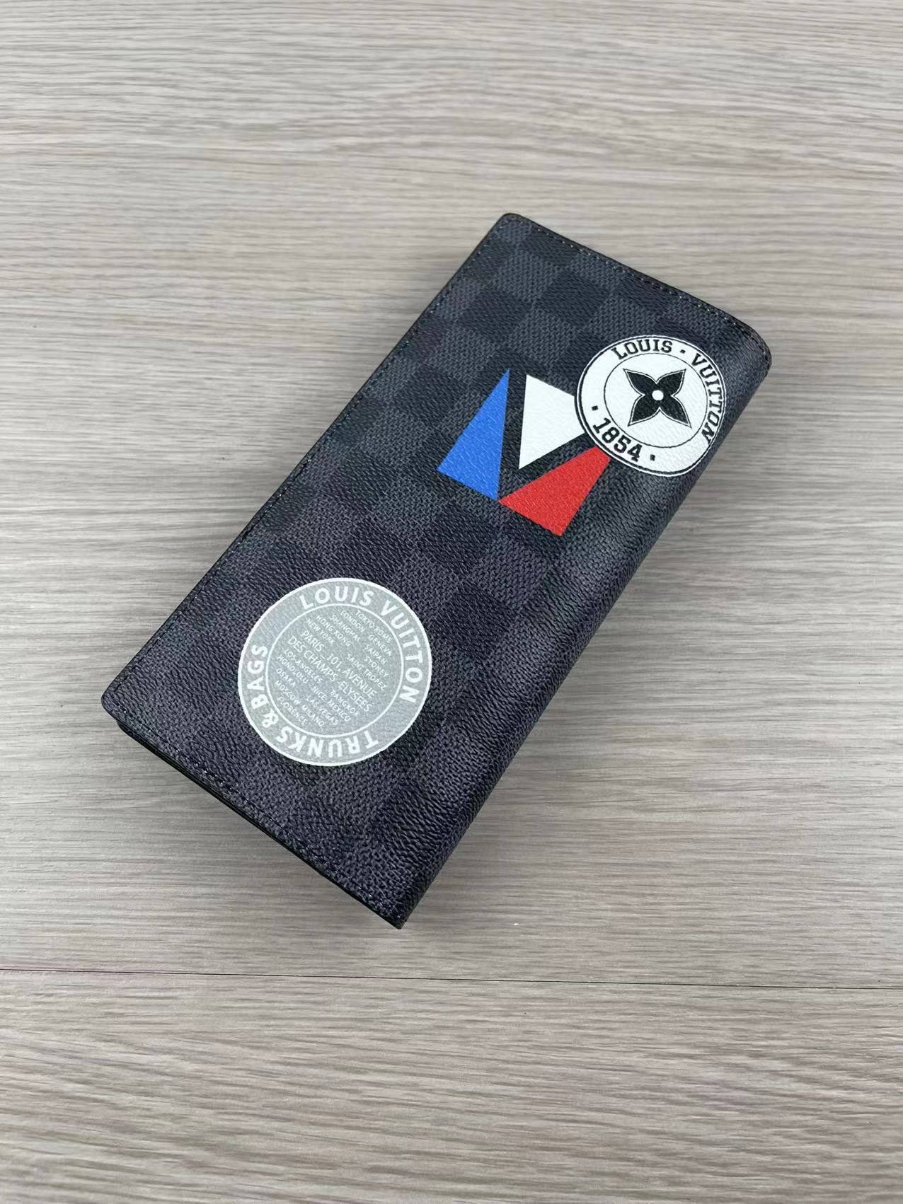 Classic leather bifold wallet color options