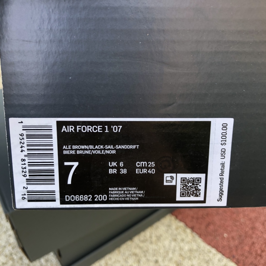 300  Nike耐克AIR FORCE 1 '07男子空军一号运动鞋秋季新 DO6682-200
