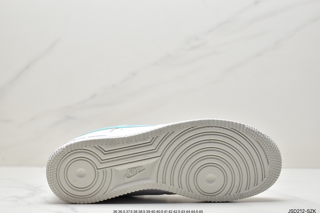 官方同步ID定制 原装版本 Nike Air Force 1 Low '07蓝勾渐变配色 LZ6699-555 官方同步ID定制 原装版本 Nike Air Force 1 Low '07蓝勾渐变配色 LZ6699-555