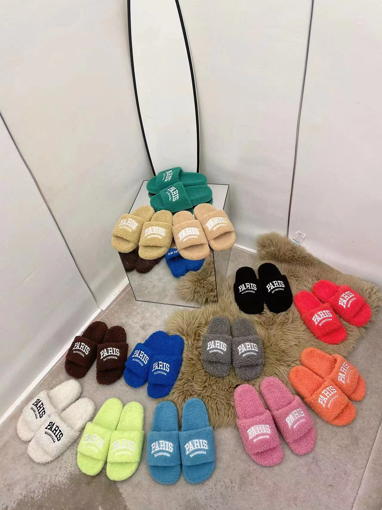 NO:670149,Balenciaga has fur slippers, fur shoes and slippers, balenciaga, slippers19860909巴黎世家毛拖都有,毛毛鞋拖鞋,balenciaga,slippers,Women's Shoes