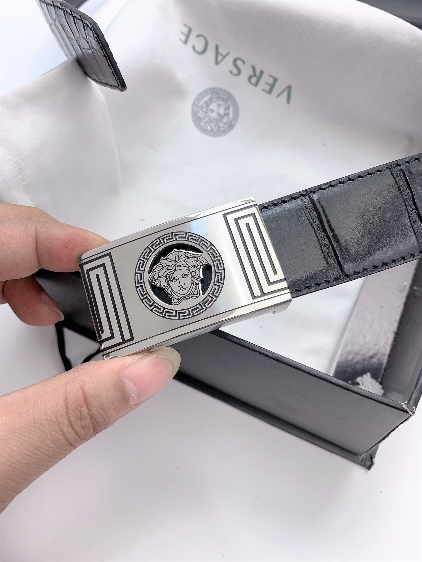 代购级专柜品质范思哲此款3.5CM,腰带采用柔软牛皮革于意大利精制而成
