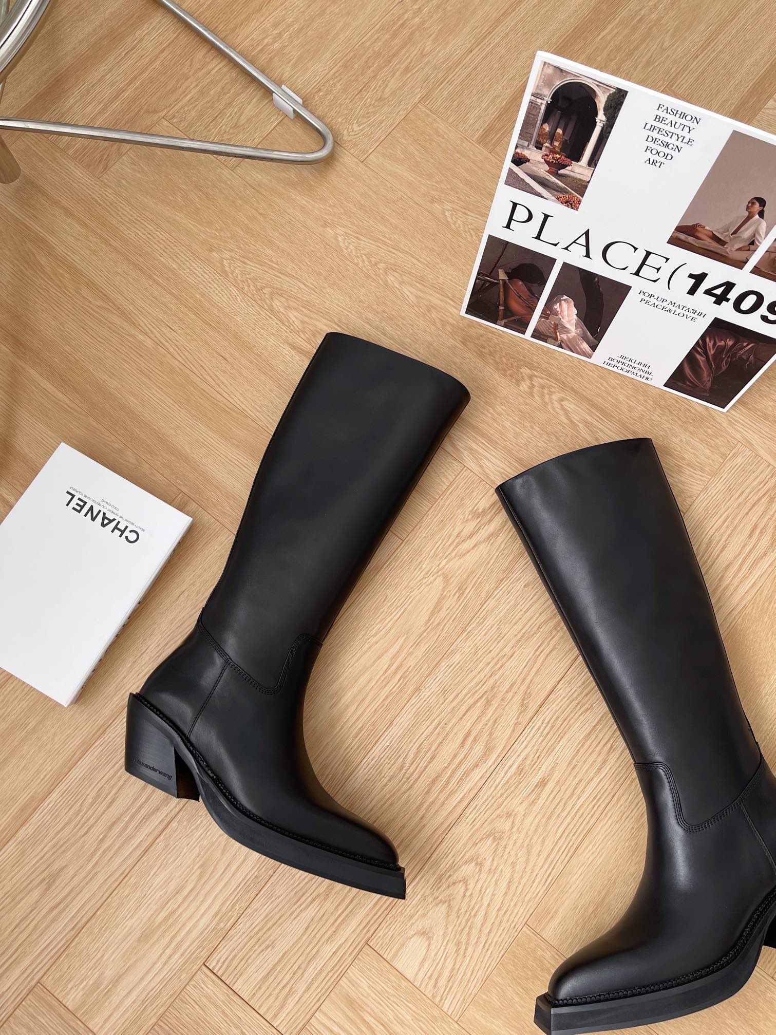 Fashion Profile: Alexander Wang’s Black Cortex Shoes with Line Details - 图片 6