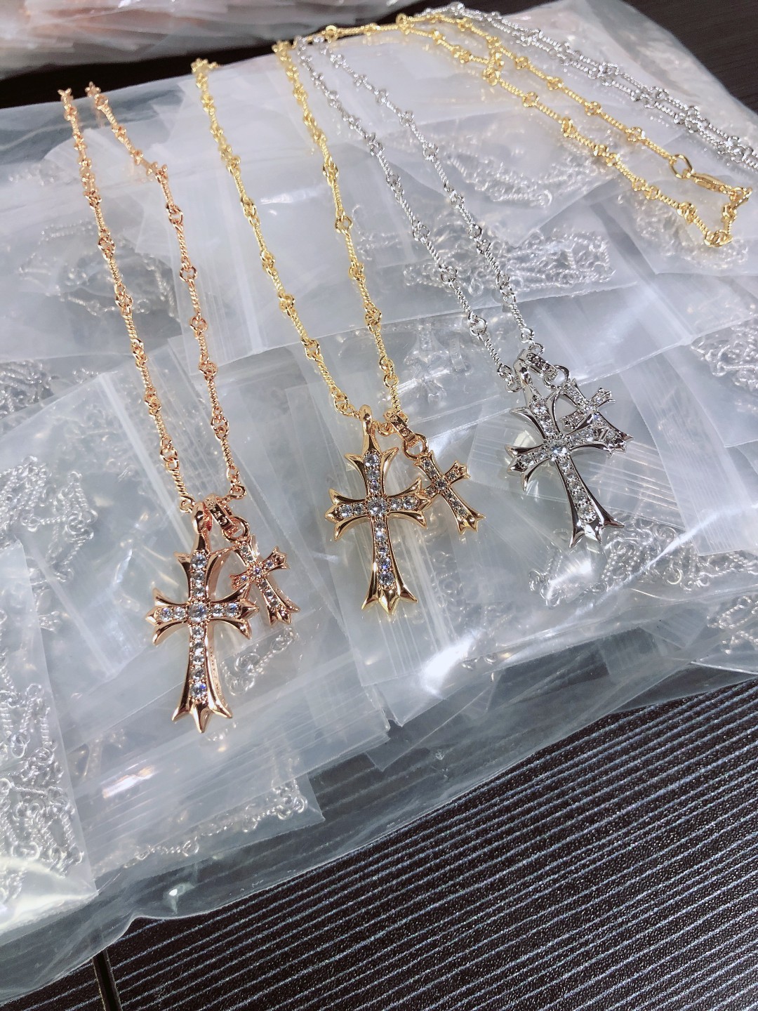 ❤️今日出货❤️
克罗心项链