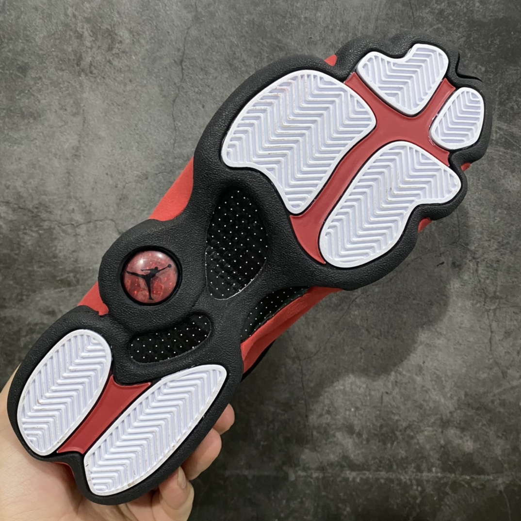 图片[8]-顶级莞产纯原 Air Jordan AJ13 黑红 货号：414571-004 东莞大厂纯原出品 原鞋开发 原厂猫眼👀 版型近乎零偏差 采购原厂皮料 LOGO五金部件高价开发私模 杜绝一眼假版本 #原鞋1：1开模大底共3层贴合工艺 三层中间加入海玻璃缓震鞋垫 大底采用进口一次MD而非市面二次MD低价原料成型 进口MD材料异味较少比原鞋还少 市面异味大刺鼻 尺码：40.5 41 42 42.5 43 44 44.5 45 46 47.5。-选品中心