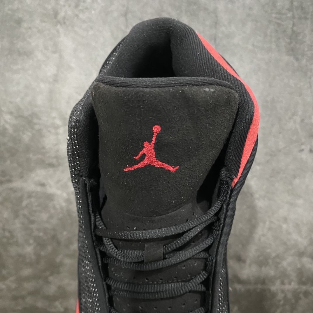 图片[9]-顶级莞产纯原 Air Jordan AJ13 黑红 货号：414571-004 东莞大厂纯原出品 原鞋开发 原厂猫眼👀 版型近乎零偏差 采购原厂皮料 LOGO五金部件高价开发私模 杜绝一眼假版本 #原鞋1：1开模大底共3层贴合工艺 三层中间加入海玻璃缓震鞋垫 大底采用进口一次MD而非市面二次MD低价原料成型 进口MD材料异味较少比原鞋还少 市面异味大刺鼻 尺码：40.5 41 42 42.5 43 44 44.5 45 46 47.5。-选品中心