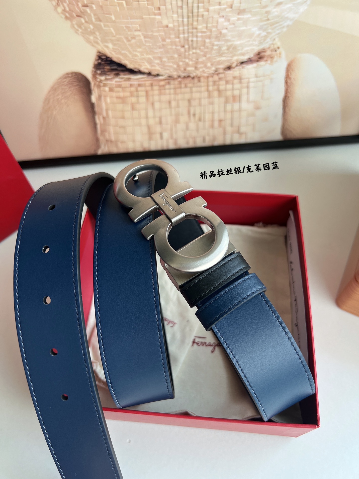 Ferragamo菲拉格慕   发财8字扣腰带3.5厘米