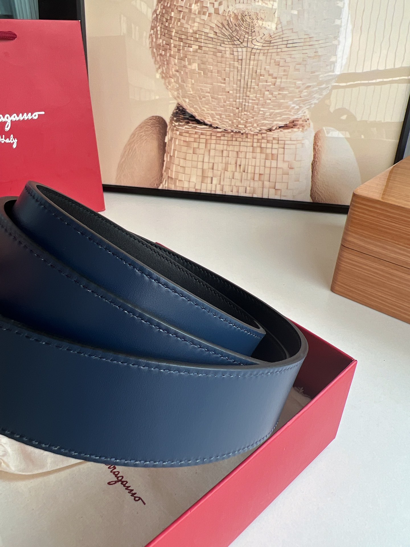 Ferragamo菲拉格慕   发财8字扣腰带3.5厘米