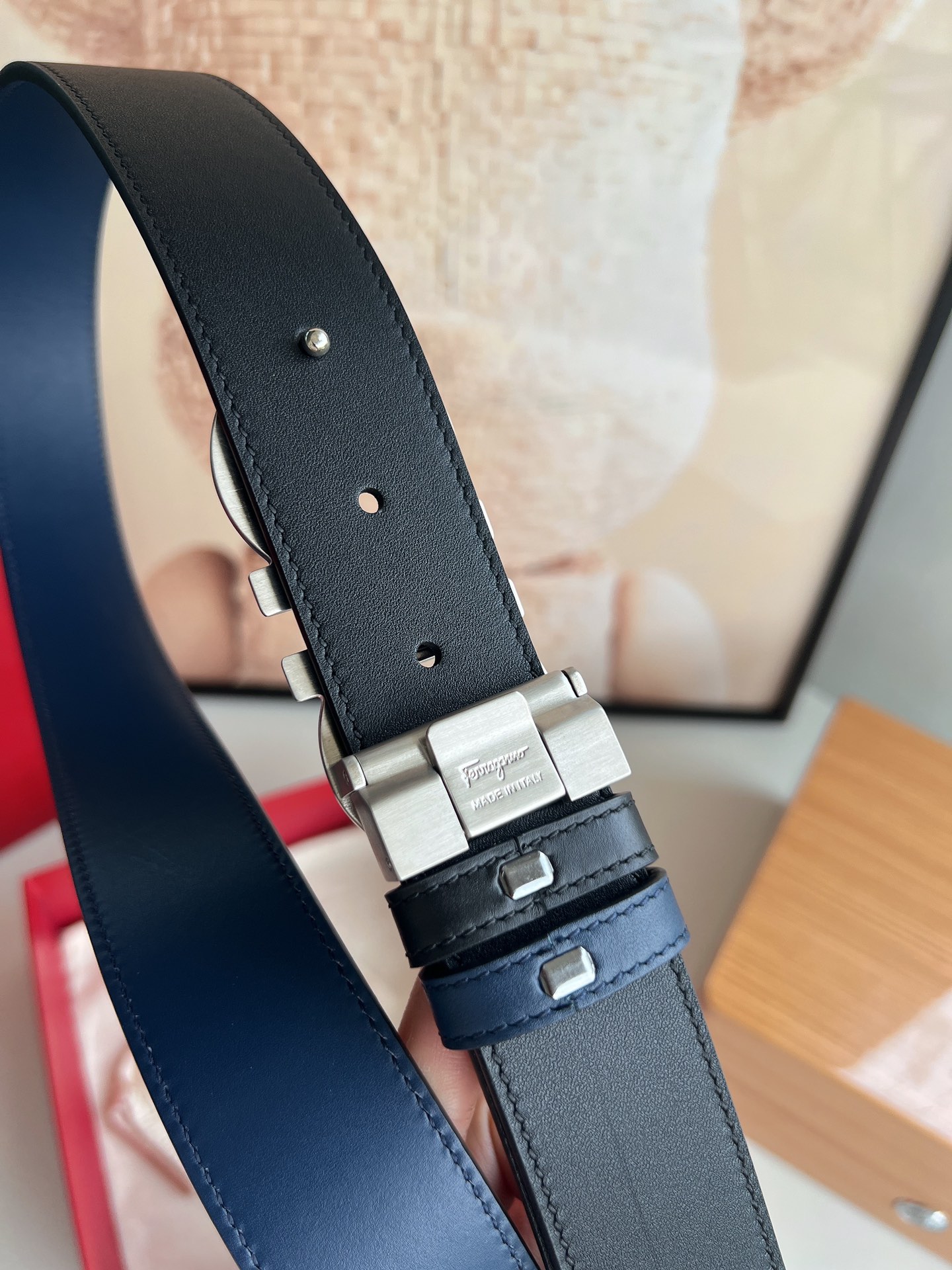 Ferragamo菲拉格慕   发财8字扣腰带3.5厘米