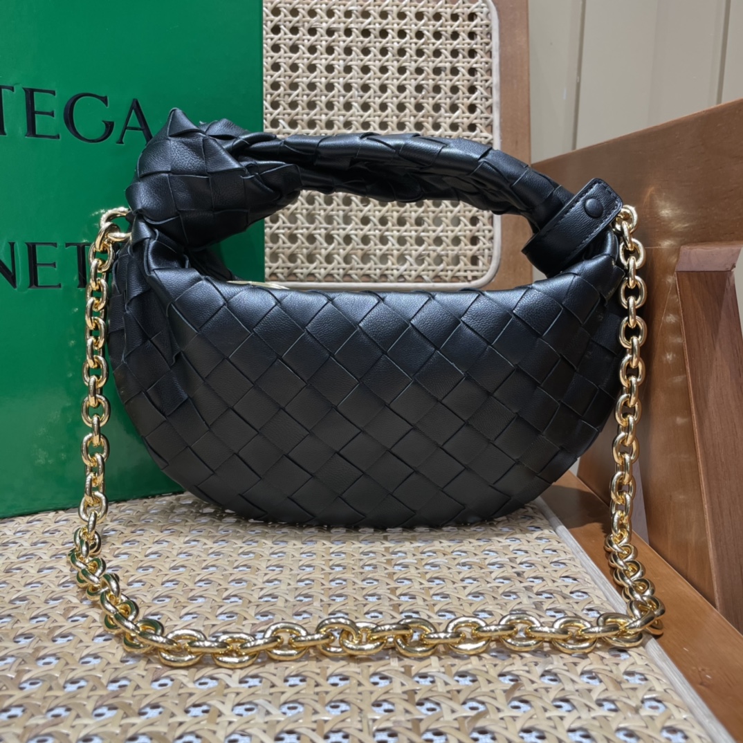 Bottega Veneta MINI CHAIN JODIE 28CM BAG 709562黑色
