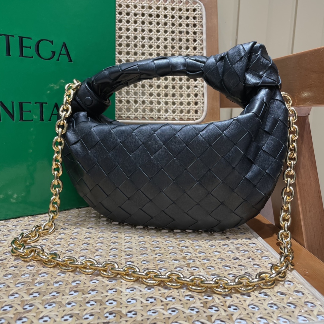 Bottega Veneta MINI CHAIN JODIE 28CM BAG 709562黑色
