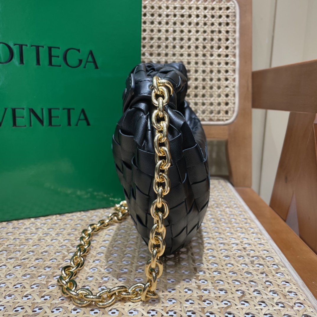 Bottega Veneta MINI CHAIN JODIE 28CM BAG 709562黑色