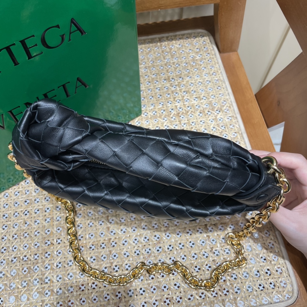 Bottega Veneta MINI CHAIN JODIE 28CM BAG 709562黑色