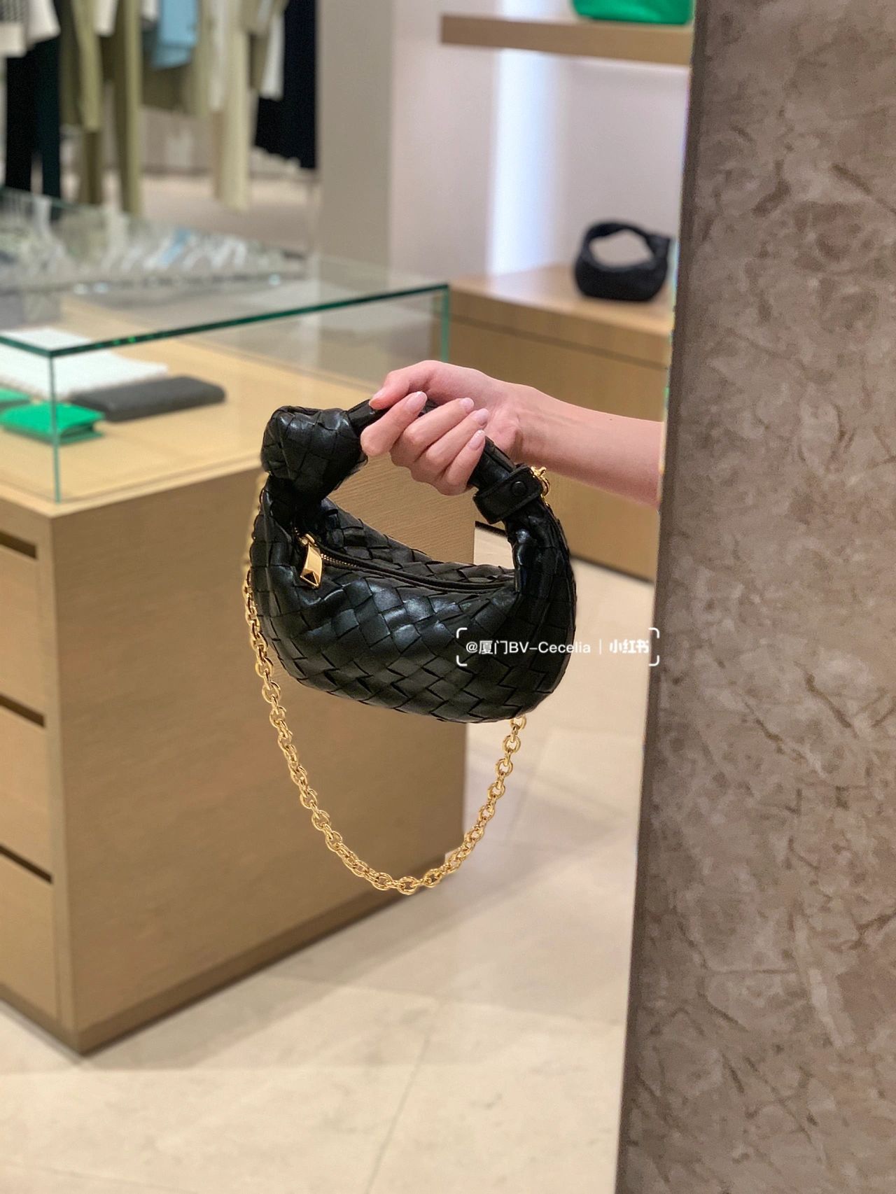 Bottega Veneta MINI CHAIN JODIE 28CM BAG 709562黑色